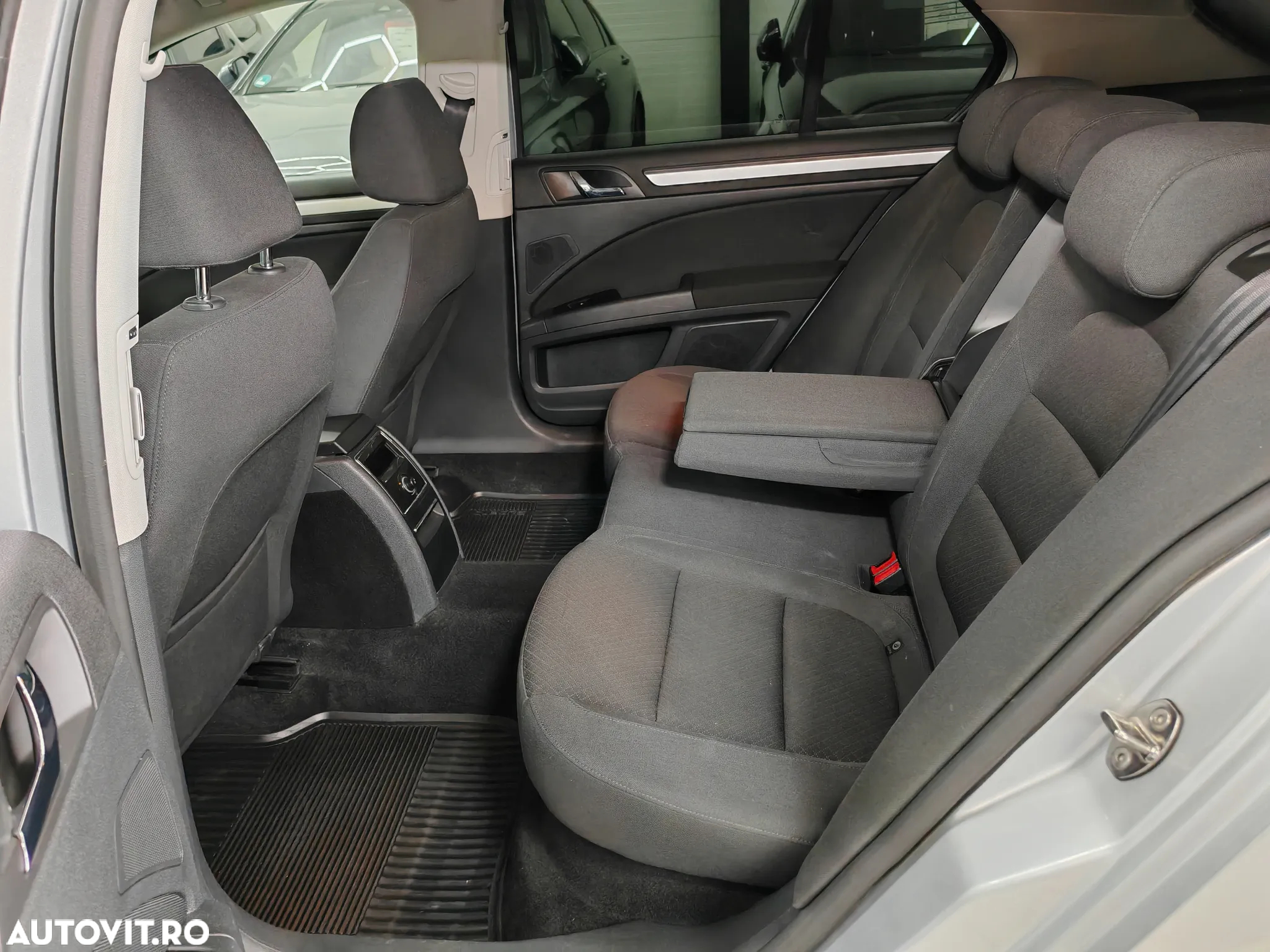 Skoda Superb 2.0 TSI Ambition - 10