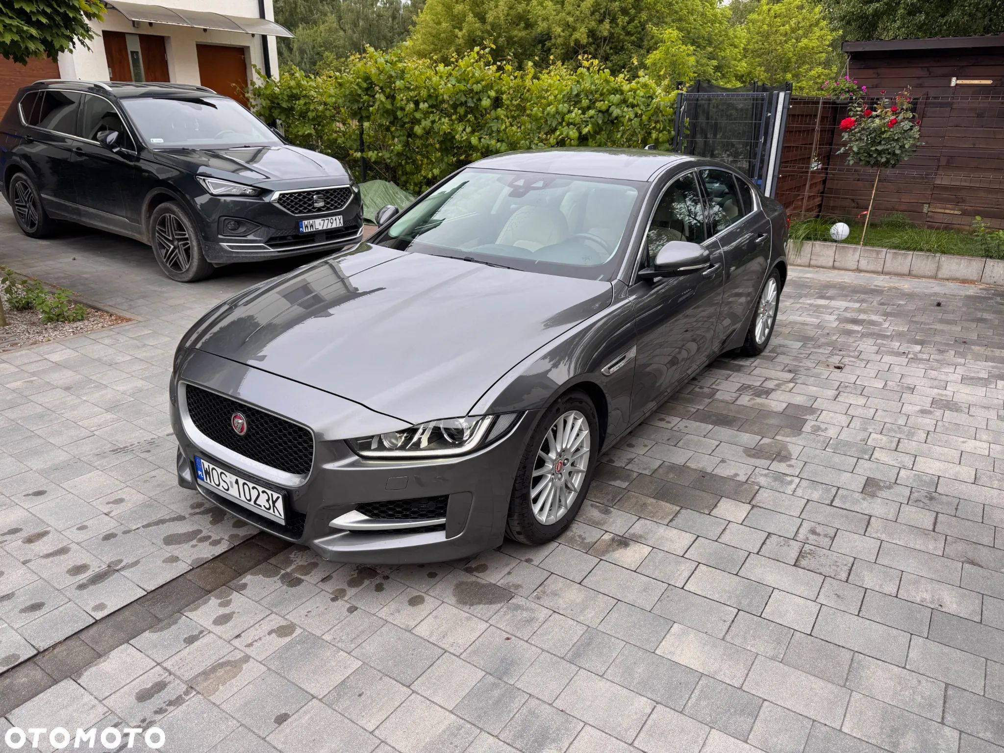 Jaguar XE 2.0 D Pure - 1