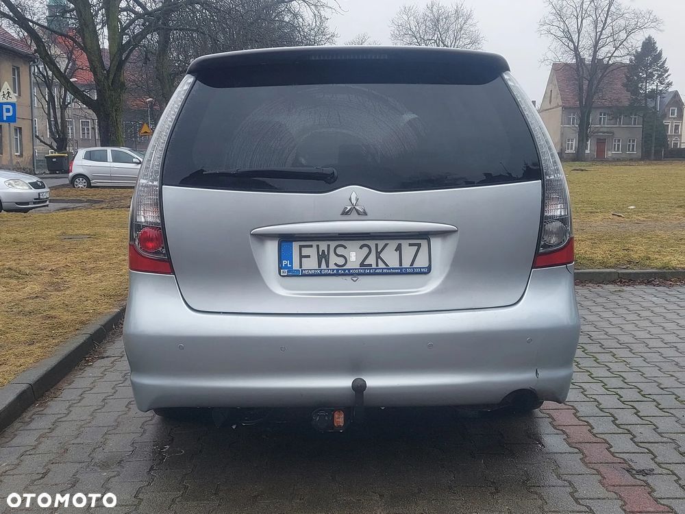 Mitsubishi Grandis 2.4 Intense - 4