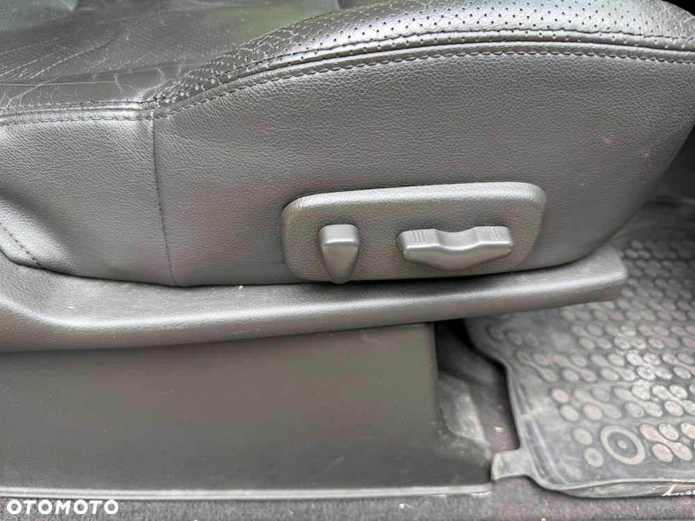 Nissan Pathfinder - 13