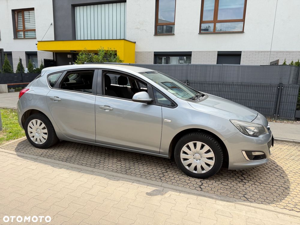 Opel Astra 1.7 CDTI Cosmo - 3