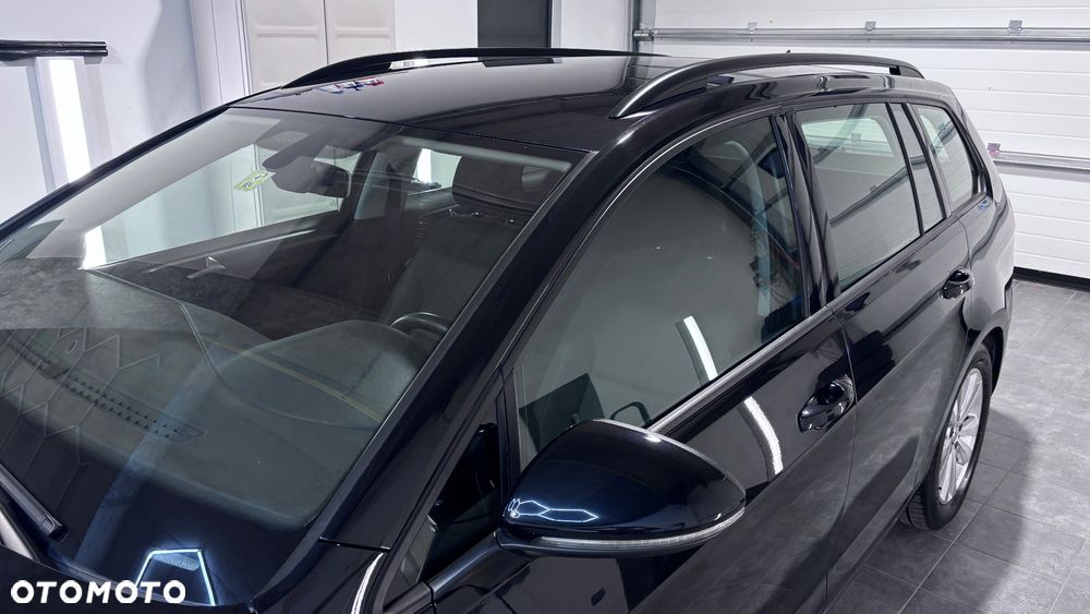 Volkswagen Golf - 10