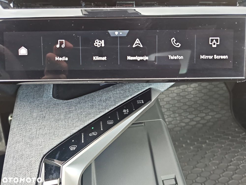 Peugeot 3008 1.2 PureTech mHEV GT S&S e-DCS6 - 23