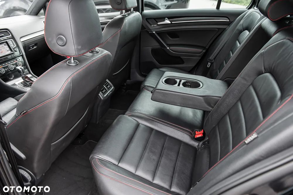Volkswagen Golf 2.0 TSI BMT GTI Performance DSG - 26