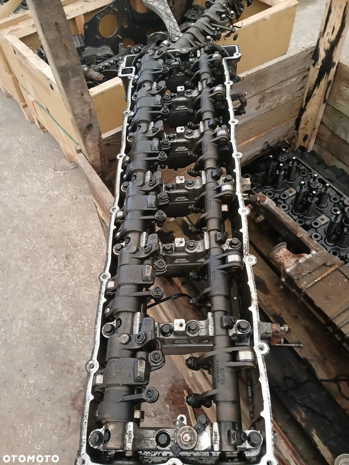 NADSTAWKA GŁOWICY WAŁEK MERCEDES MP4 OM471 - 1