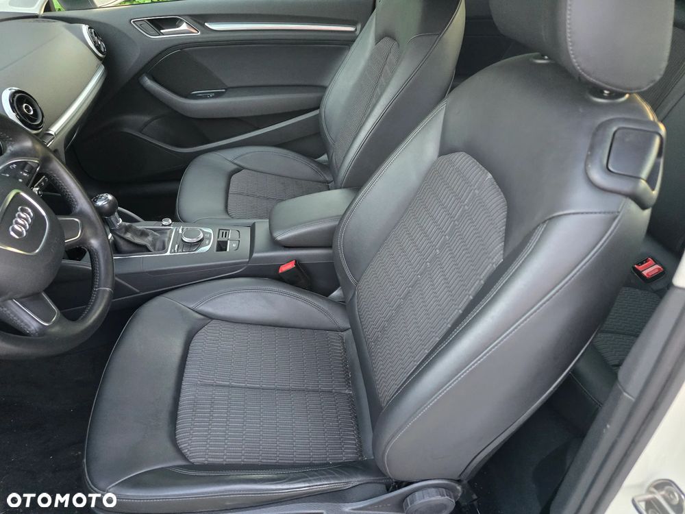 Audi A3 3-drzwiowe 1.4T FSI Attraction - 16