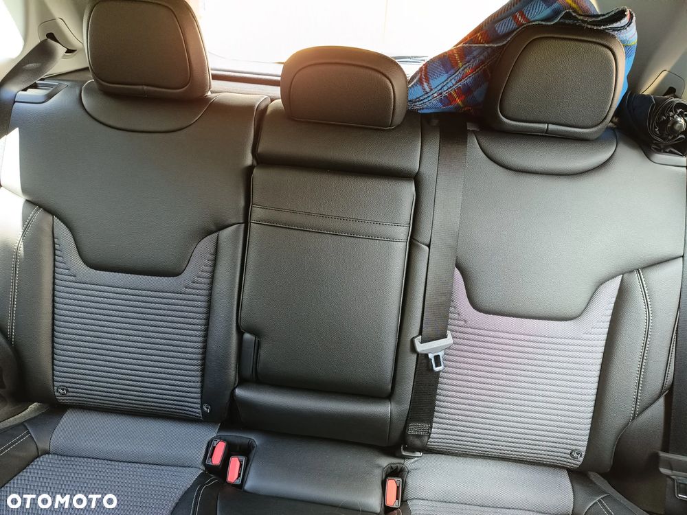 Jeep Compass 1.5 T4 mHEV Altitude FWD S&S DCT - 12