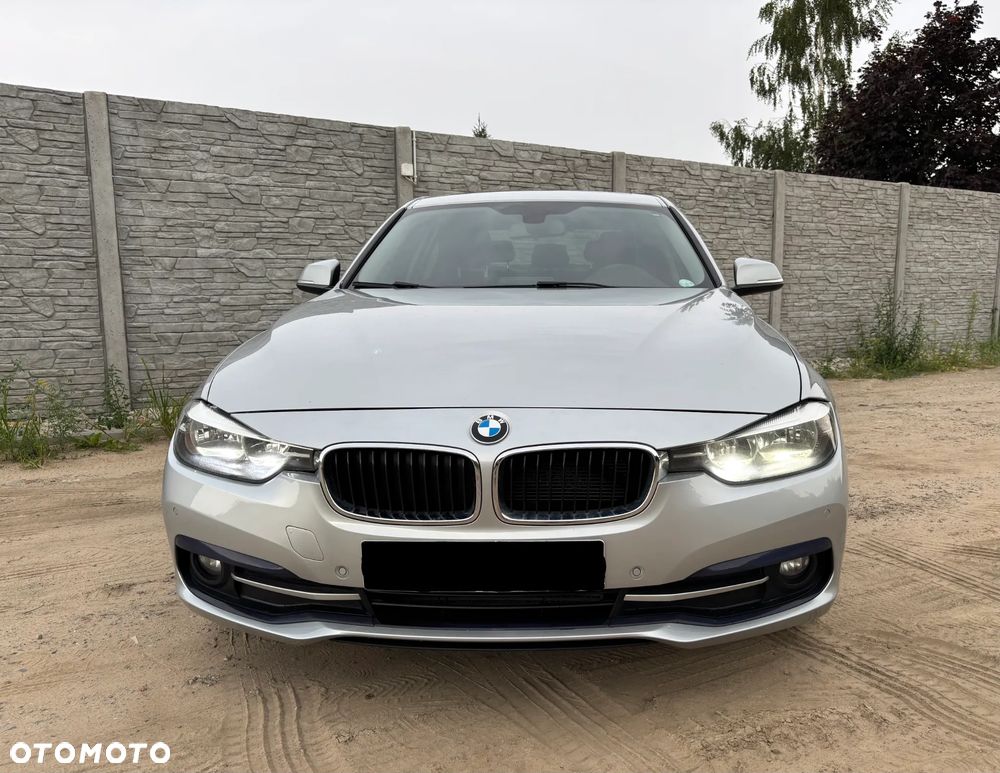 BMW Seria 3 320i xDrive Edition Luxury Line Purity - 3