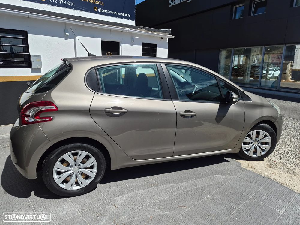 Peugeot 208 1.6 e-HDi Active 95g - 8