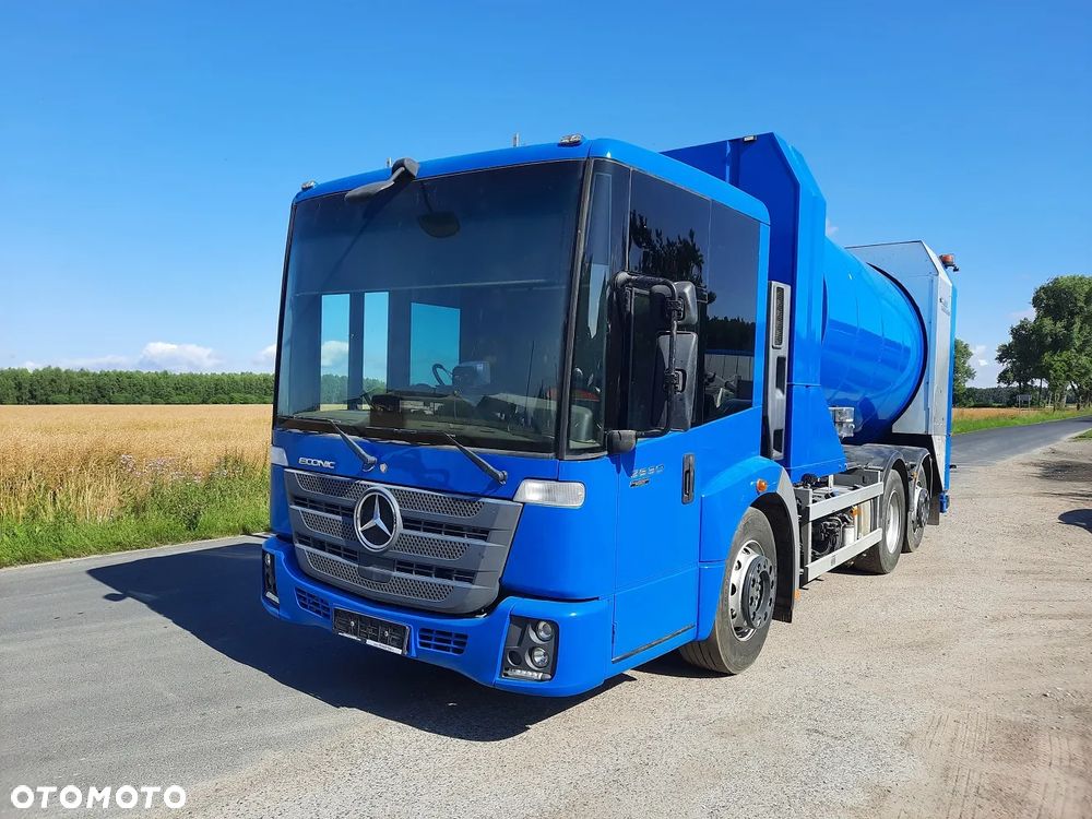 Mercedes-Benz Econic 2630 - 2