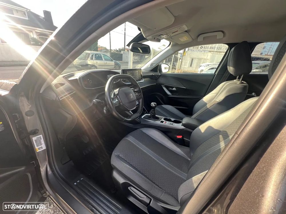 Peugeot 2008 1.5 BlueHDi Allure - 15