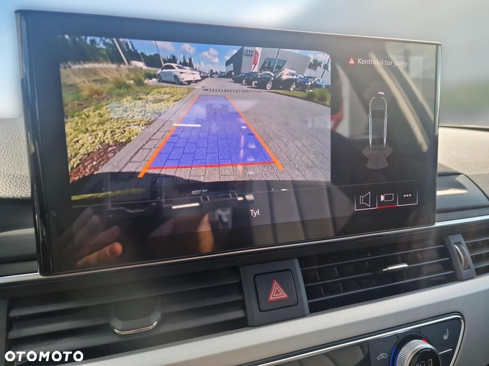 Audi A4 Limousine - 17