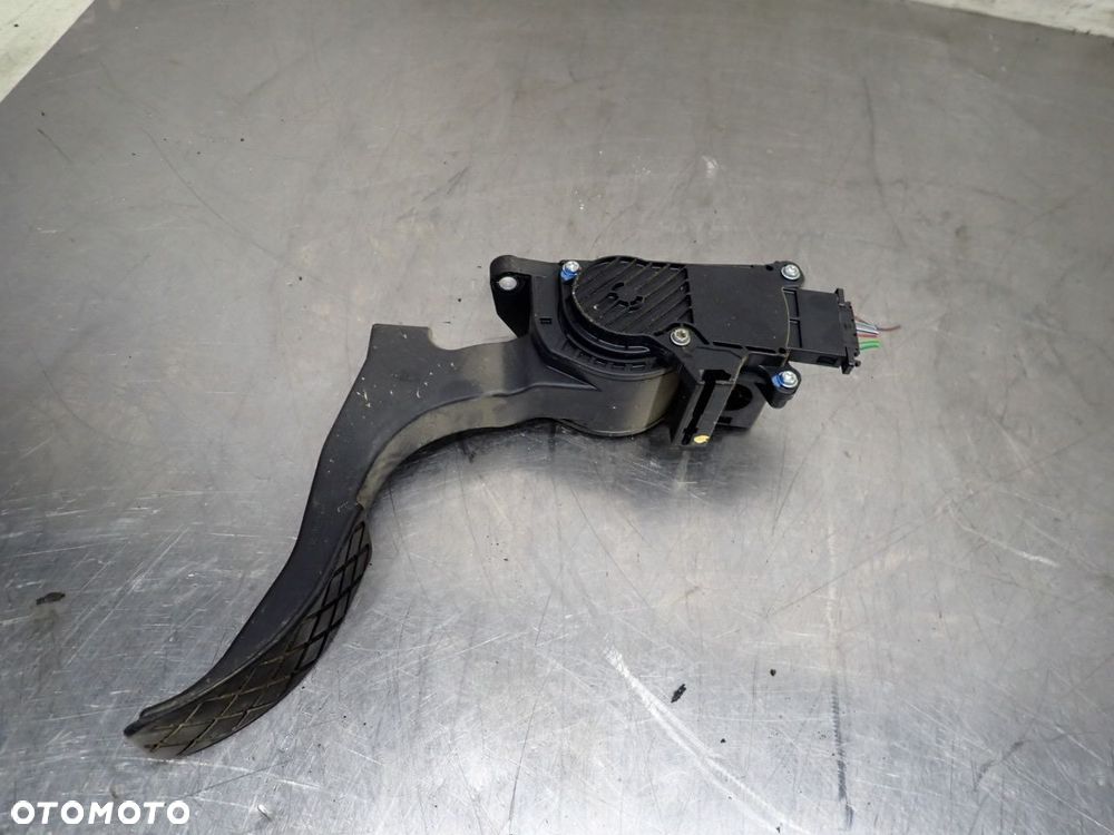 PEDAŁ GAZU SKODA ROOMSTER PREMIA 1.4 6Q1721503H - 3