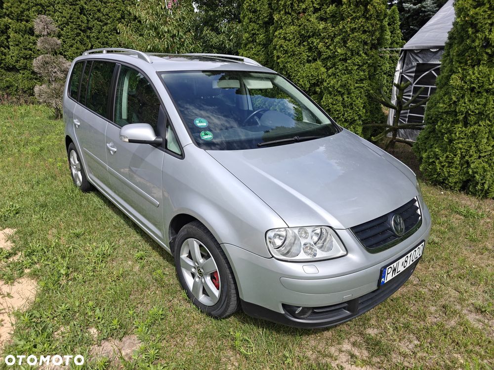 Volkswagen Touran - 36