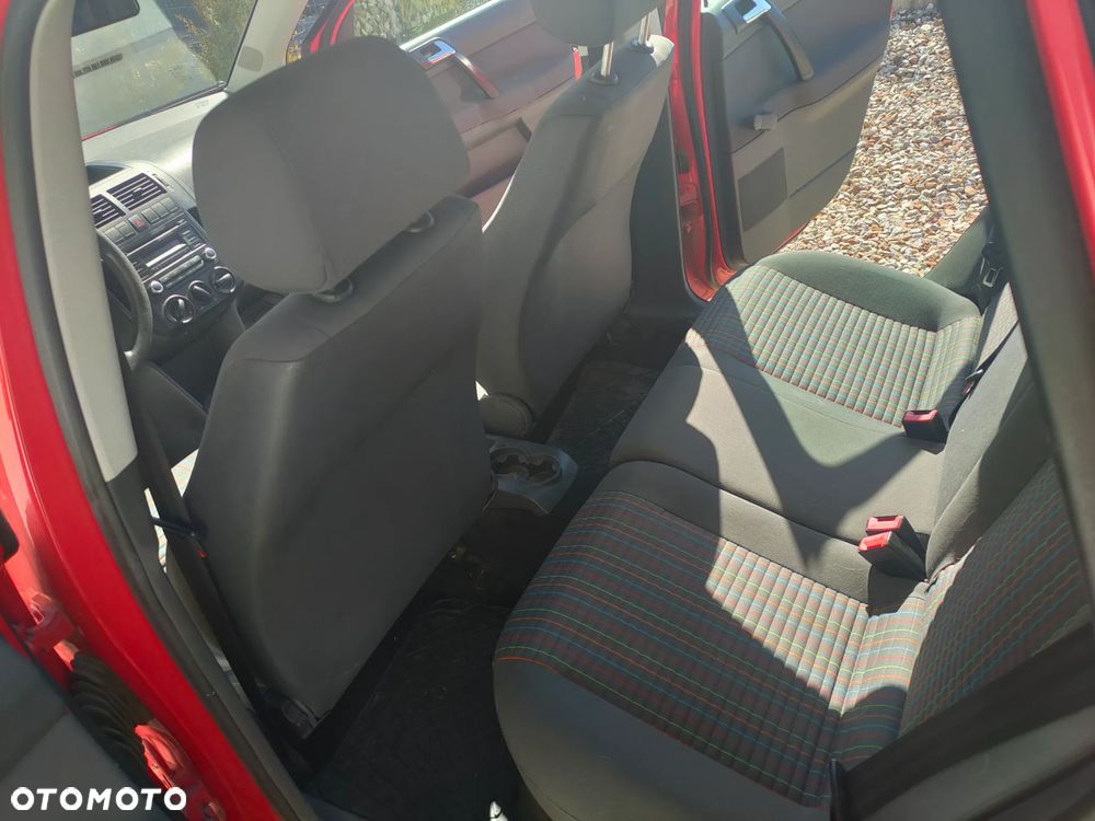 Volkswagen Polo 1.4 16V Comfortline - 6