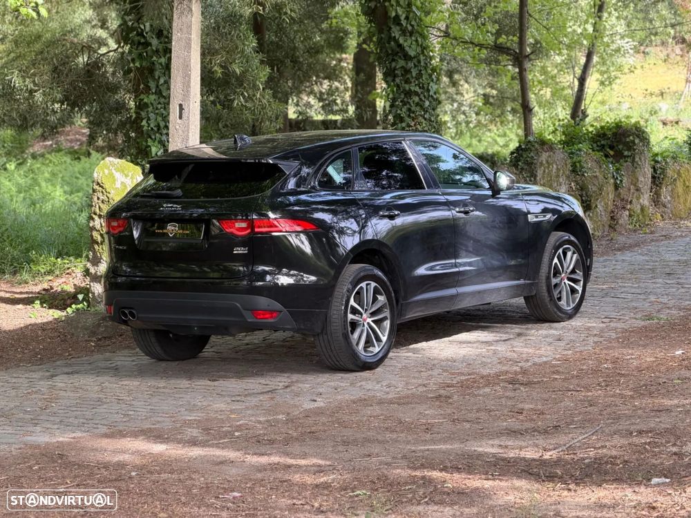 Jaguar F-Pace - 7
