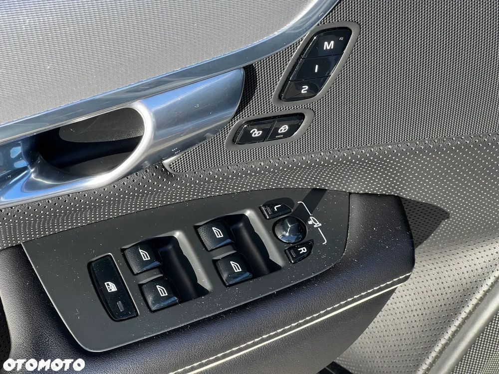 Volvo V90 D5 AWD Geartronic Inscription - 11