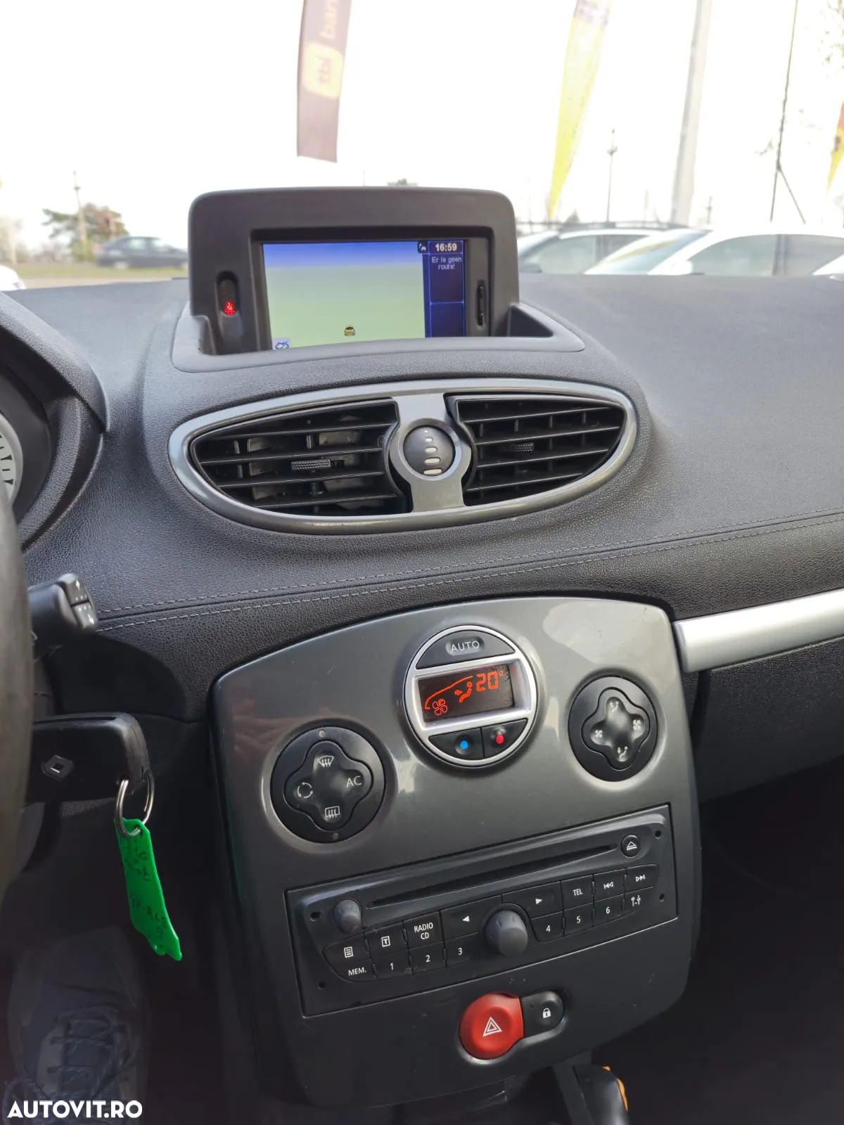 Renault Clio - 8