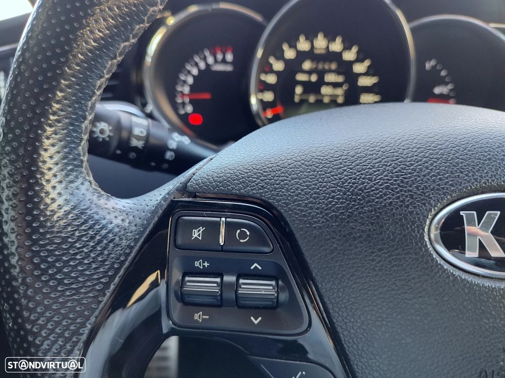 Kia Ceed SW 1.0 T-GDI GT Line - 23