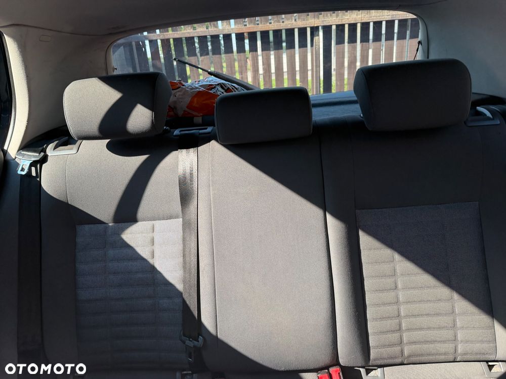Volkswagen Golf 1.9 TDI Comfortline - 13