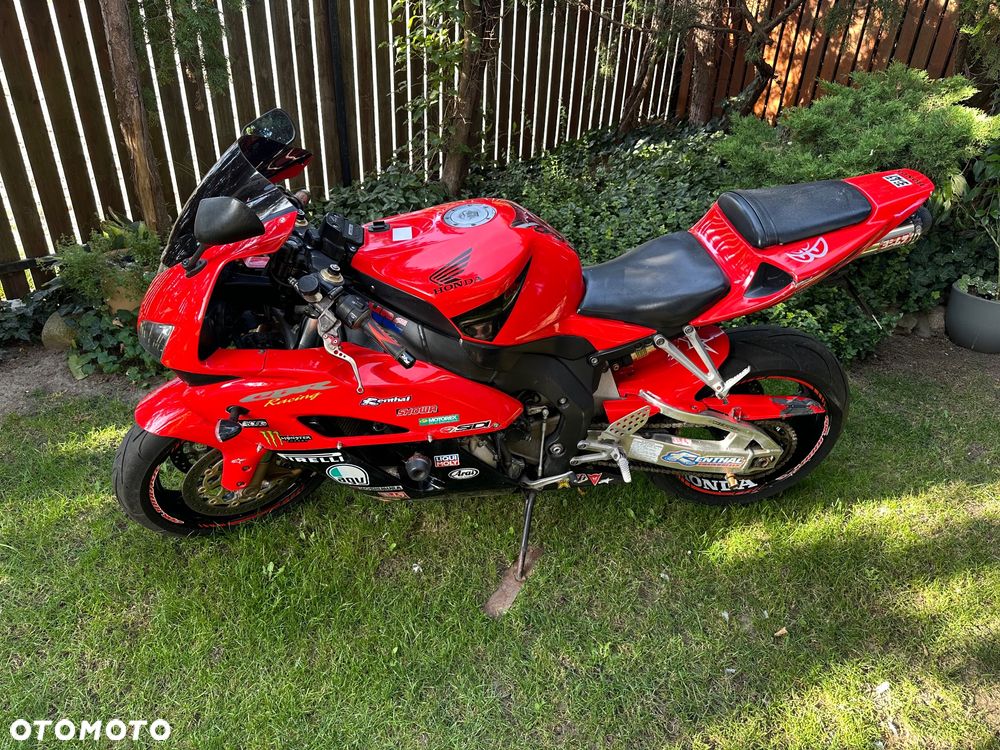 Honda CBR - 1