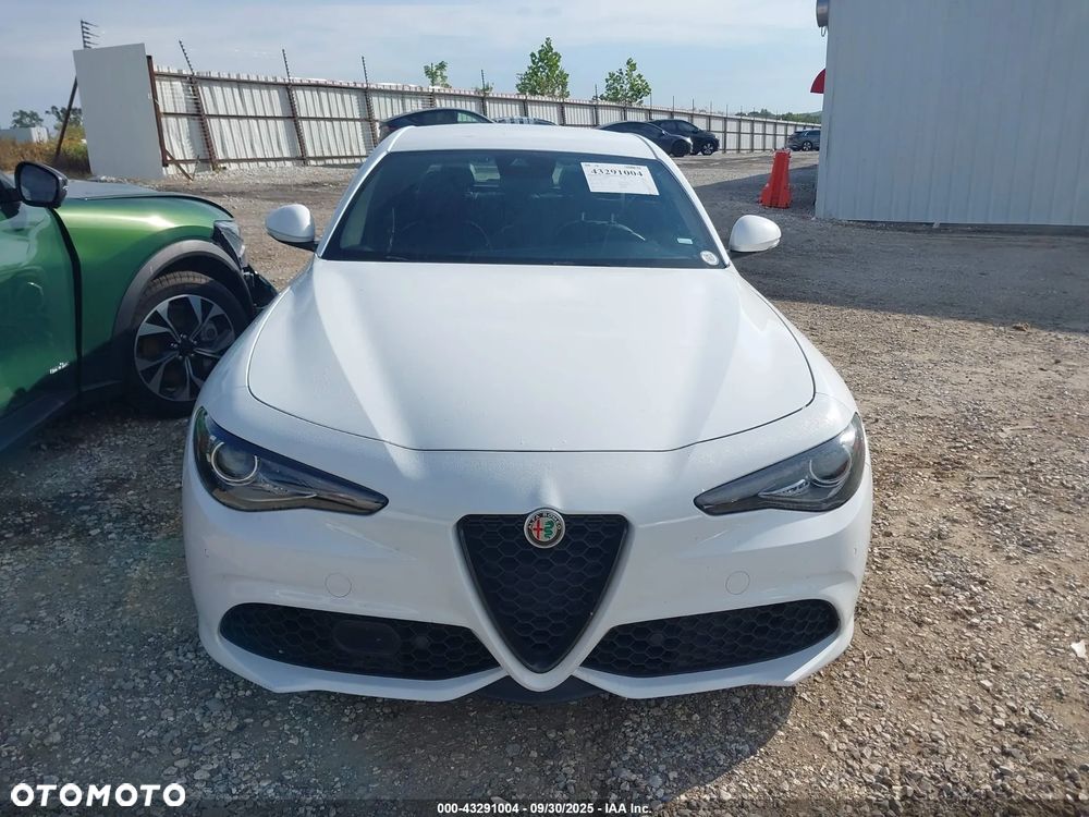Alfa Romeo Giulia - 3