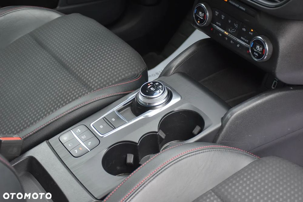 Ford Focus 2.0 TDCi ST-Line Black ASS PowerShift - 28