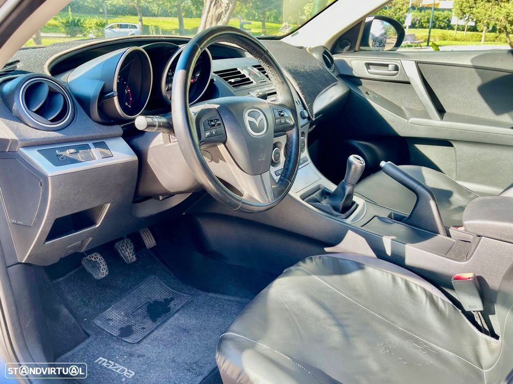 Mazda 3 MZ-CD 1.6 Sport - 9