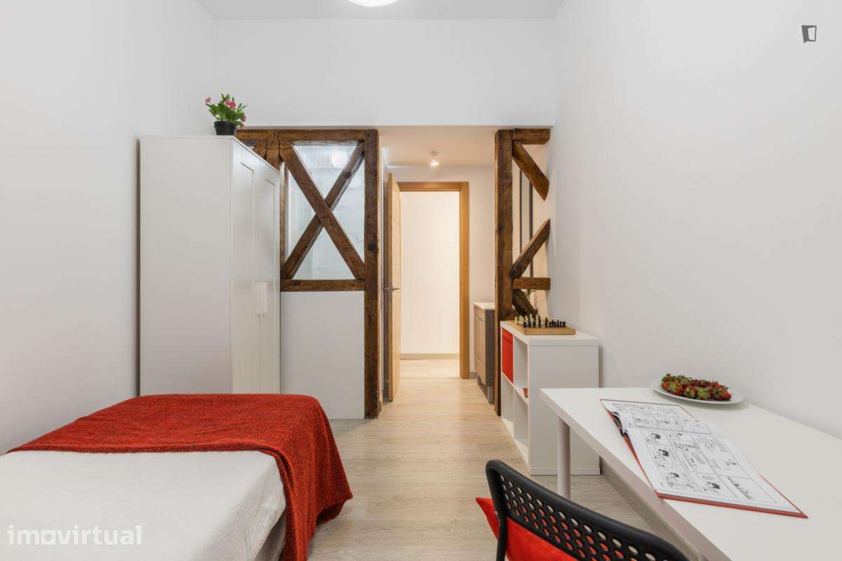 Quarto - localizado em Baixa Lisbon - Grande imagem: 3/17