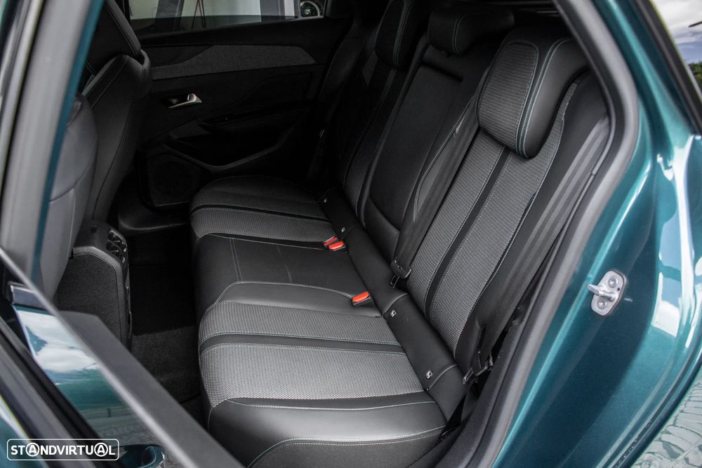 Peugeot 308 SW BlueHDi 130 EAT8 Allure - 27