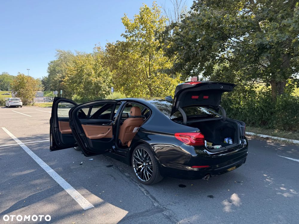 BMW Seria 5 525d Sport Line sport - 3