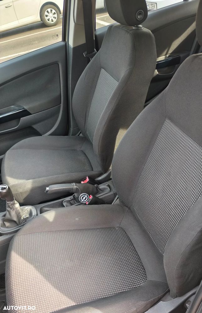 Opel Corsa - 8