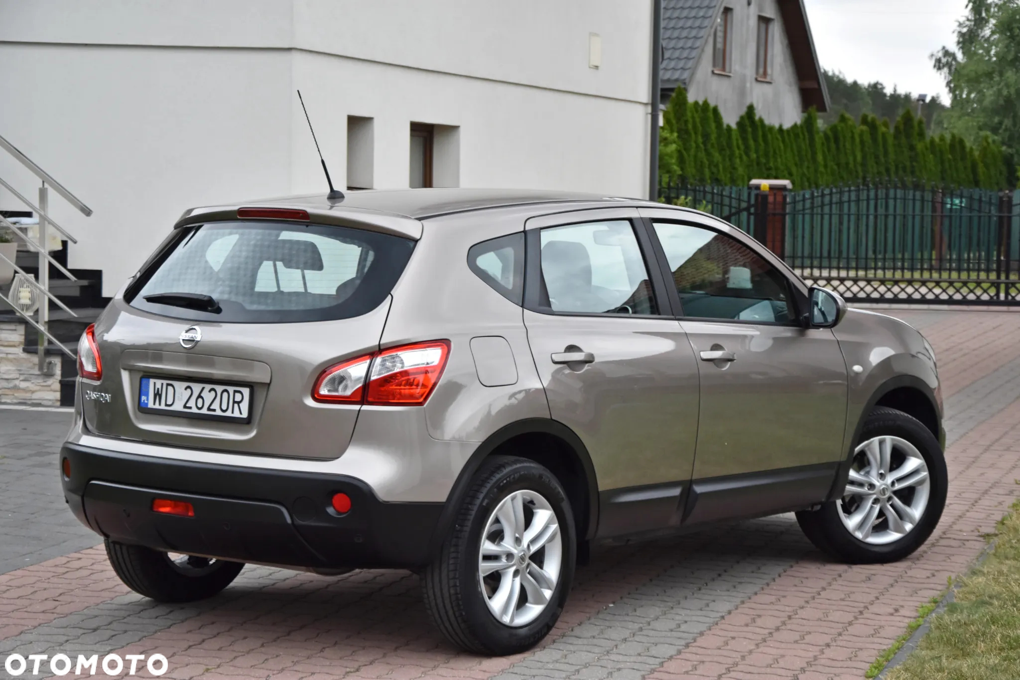 Nissan Qashqai - 11