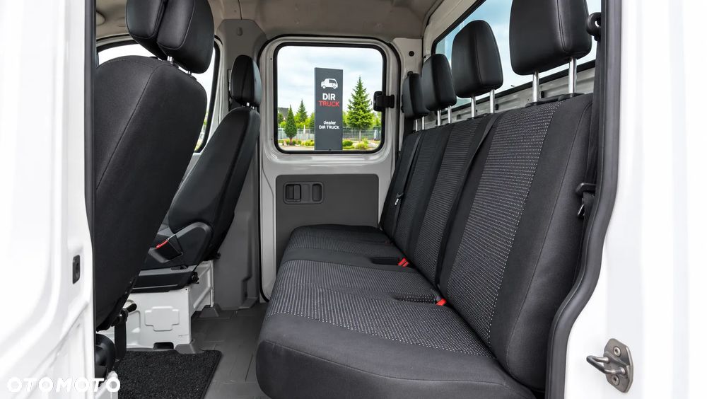 Mercedes-Benz Sprinter - 12