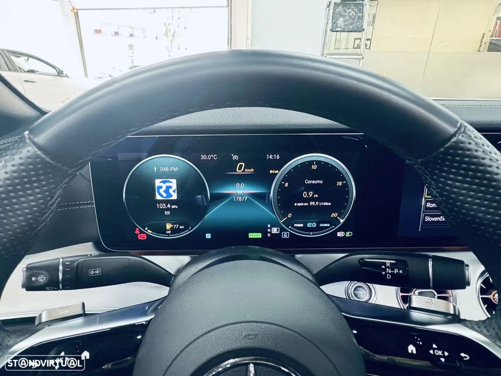 Mercedes-Benz E 200 AMG Line - 10