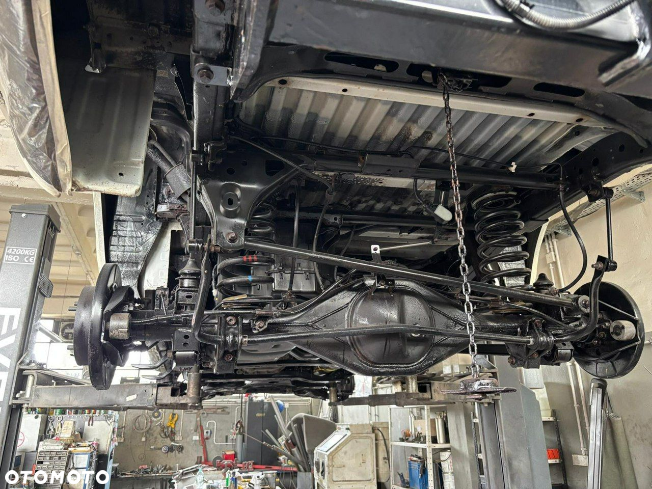 Nissan Navara - 25