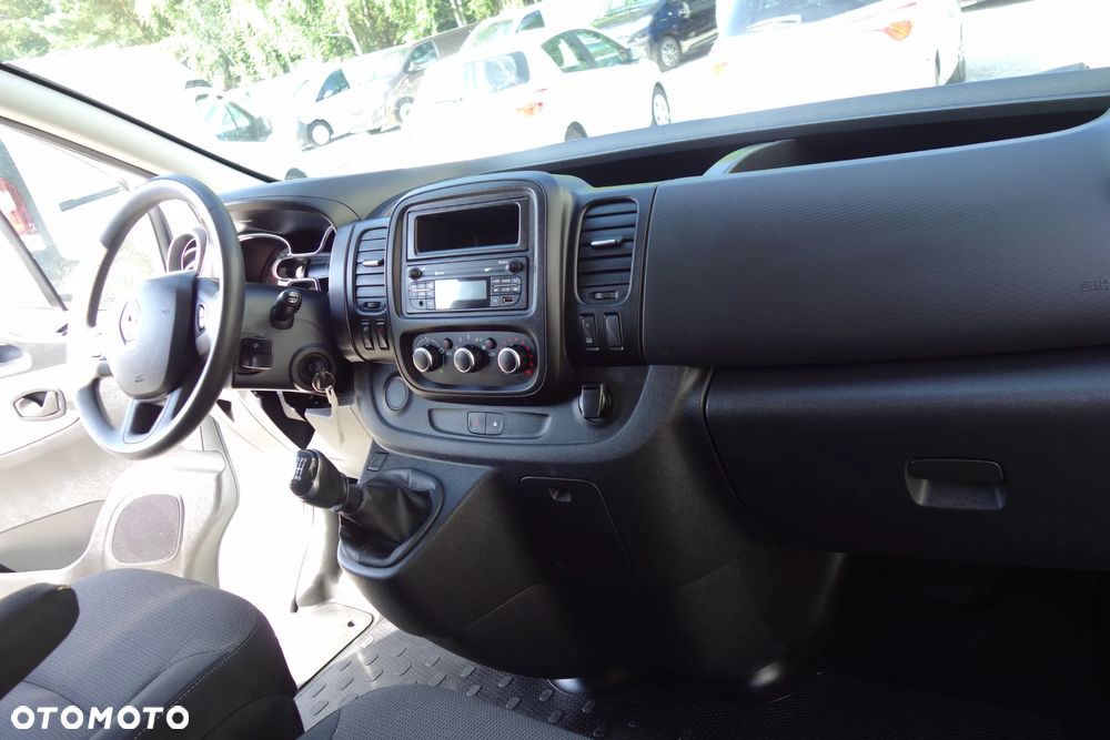 Renault Trafic  2.0 DCI 120 KM Long Klima Kamera Ledy - 20