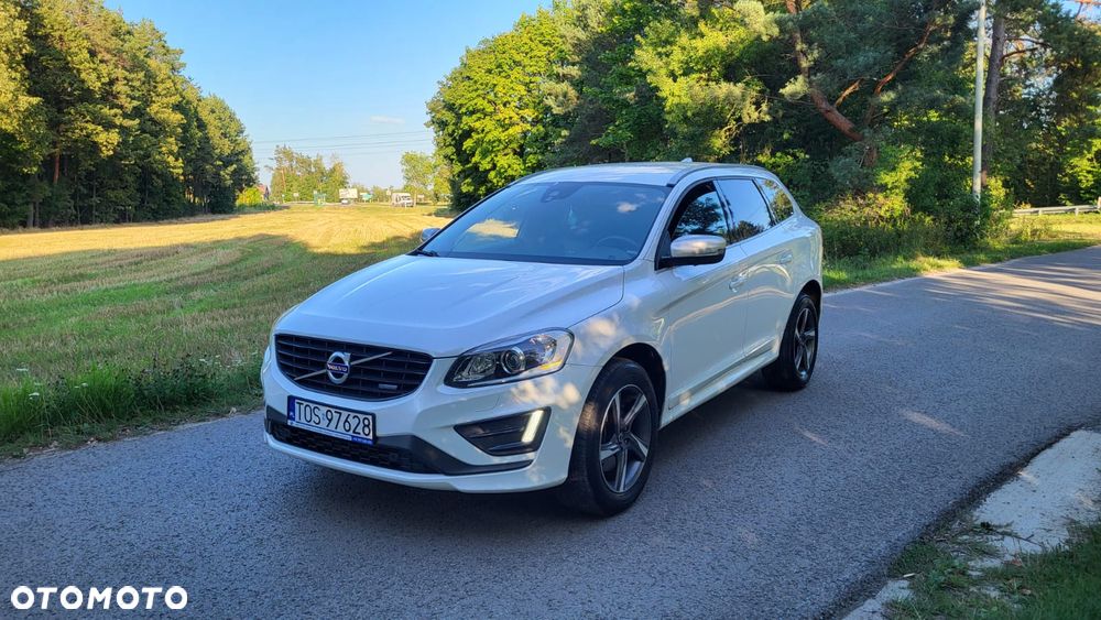 Volvo XC 60 D4 Drive-E R-Design Momentum - 2