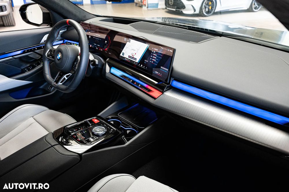 BMW M5 xDrive - 26