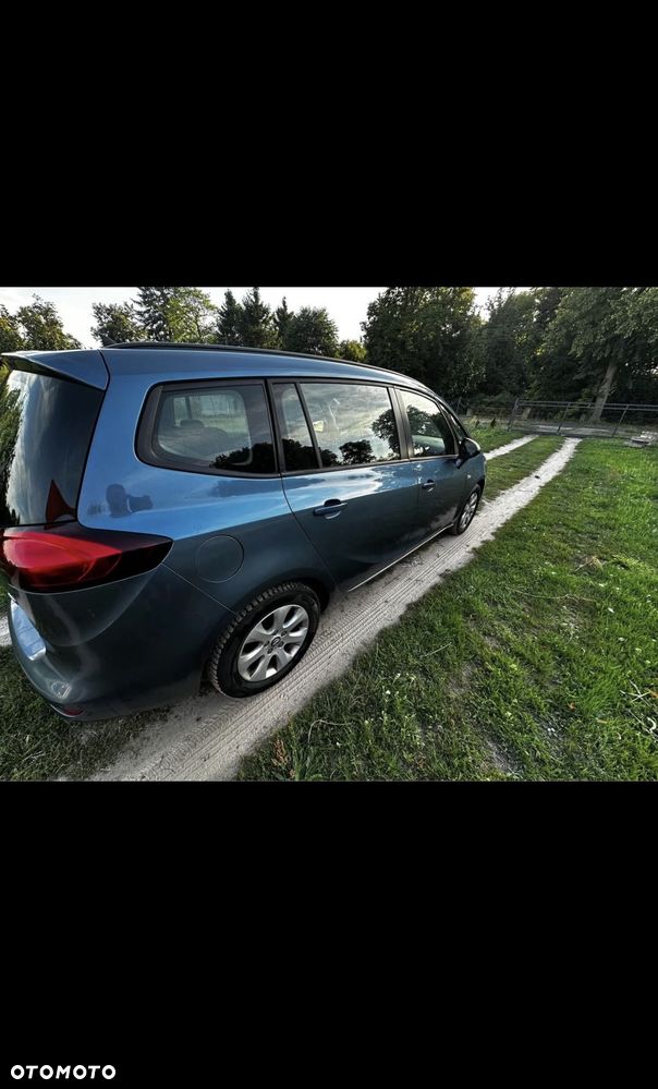 Opel Zafira - 2