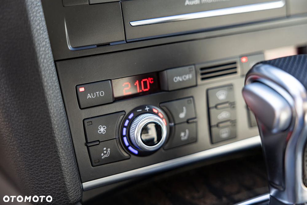 Audi Q7 3.0 TDI DPF clean diesel Quattro Tiptronic - 24