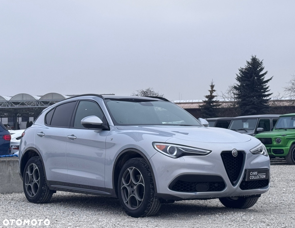 Alfa Romeo Stelvio 2.0 Turbo 16V AT8-Q4 Ti - 2