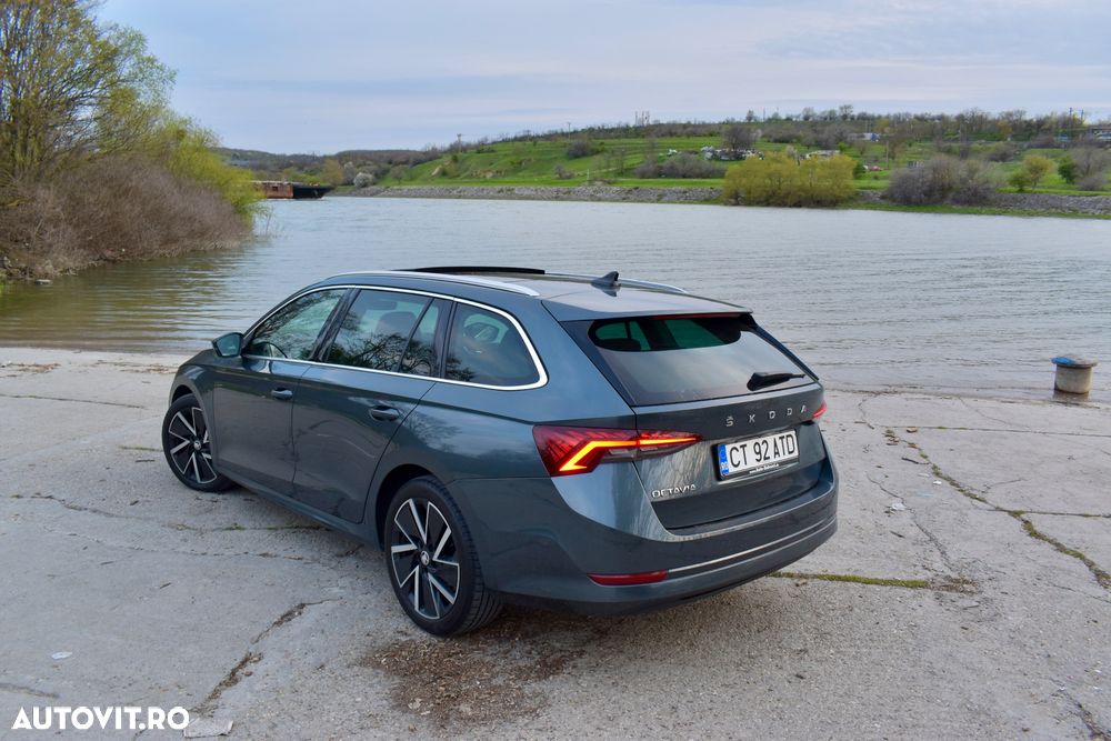 Skoda Octavia 2.0 TDI DSG Style - 4