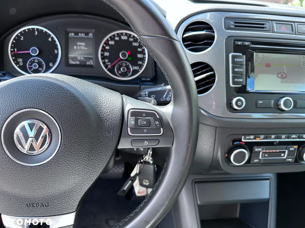 Volkswagen Tiguan - 11
