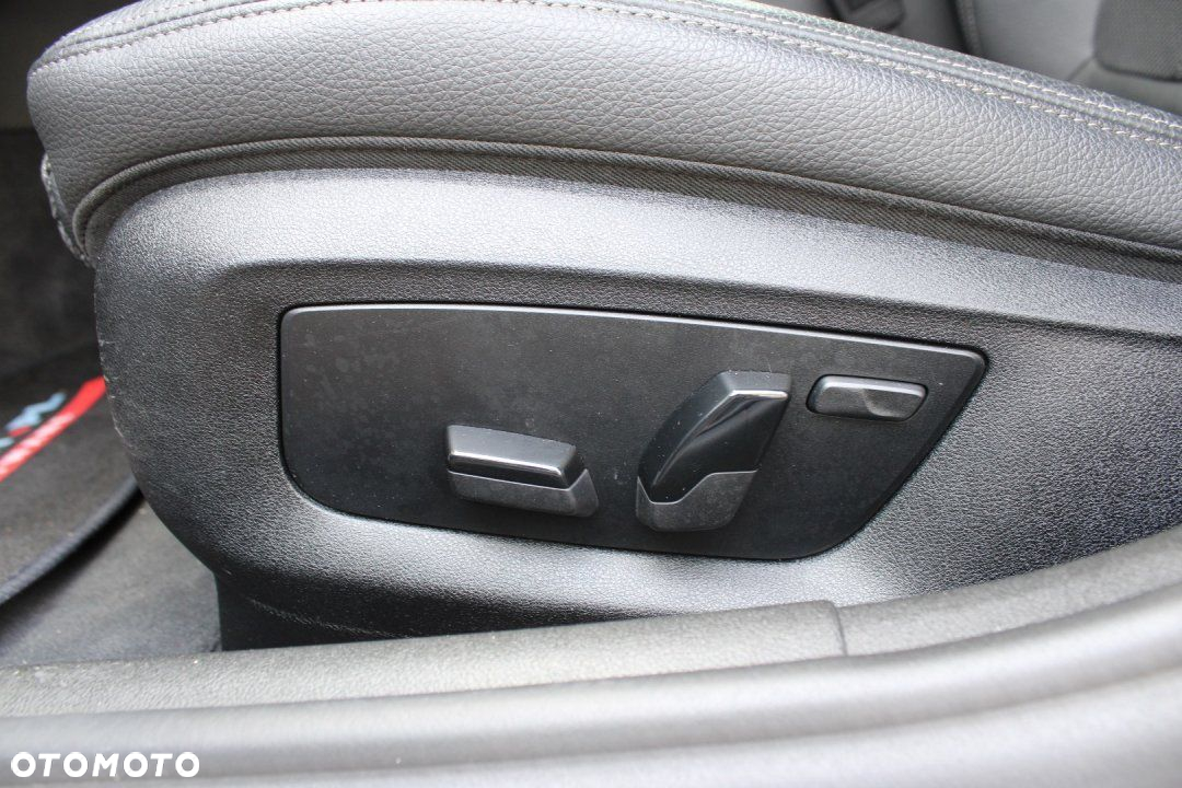 BMW Seria 5 - 26