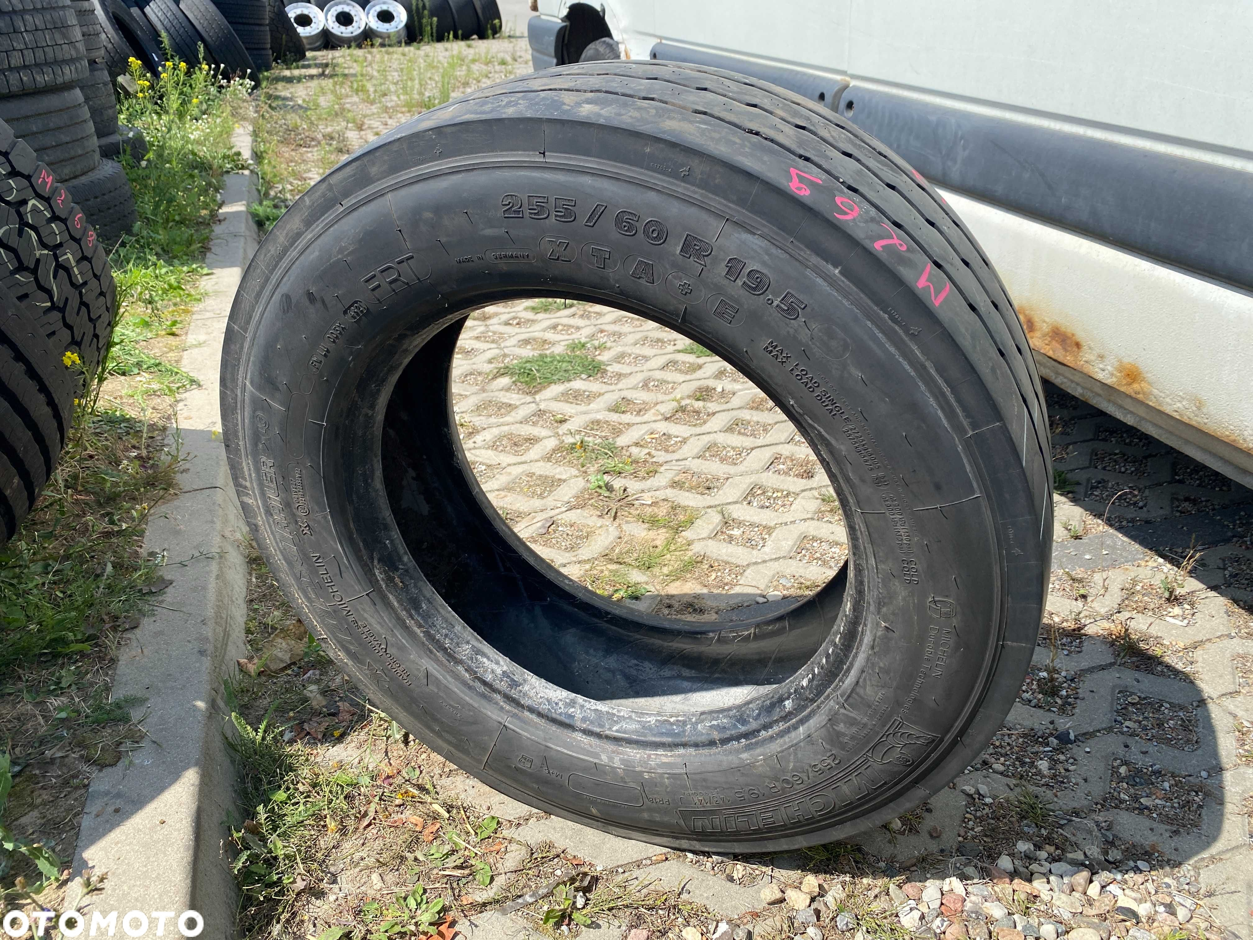 Opona 255/60R19.5 Michelin X-MaxiTrailer XTA+E niskopodwozie - 2