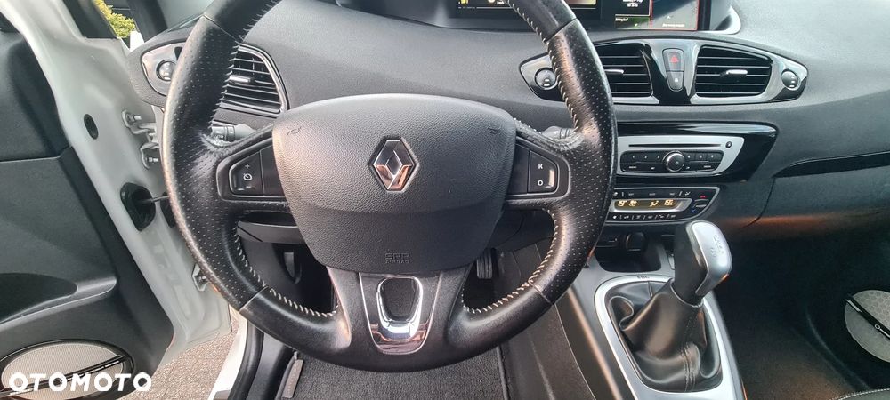 Renault Scenic dCi 110 FAP EDC Bose Edition - 9