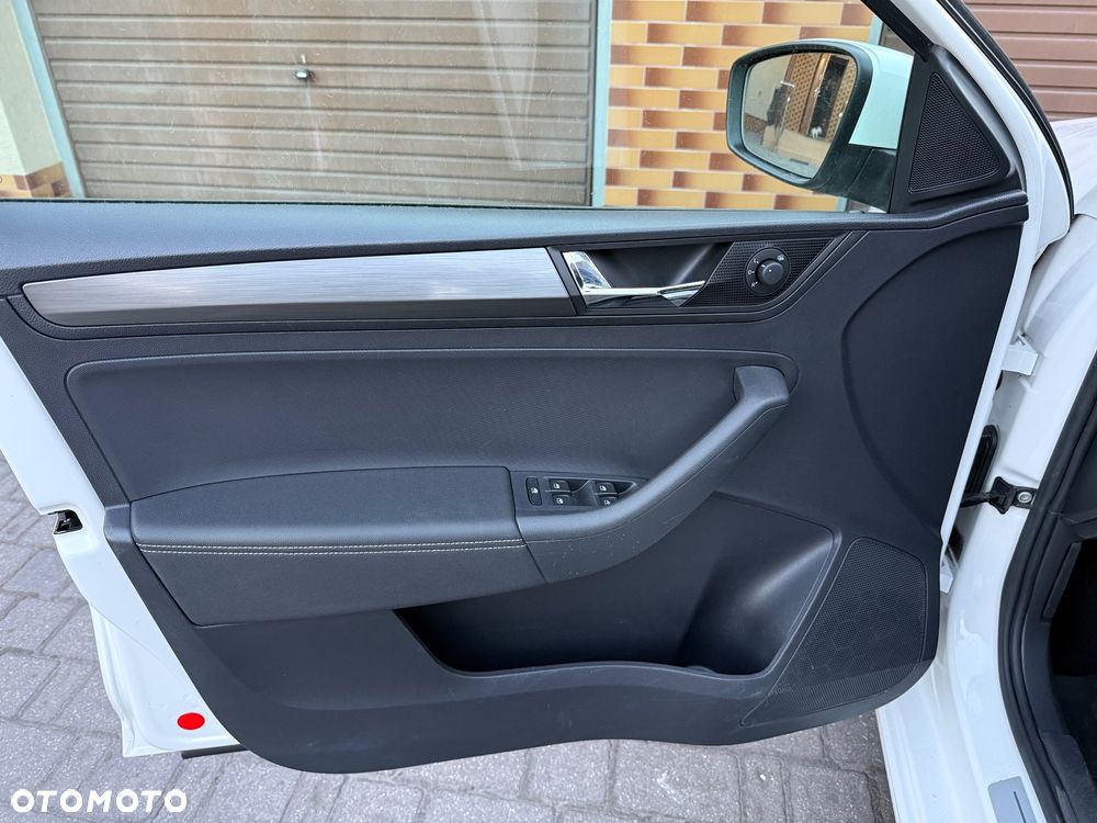 Skoda RAPID 1.0 TSI Cool Edition R&G - 13
