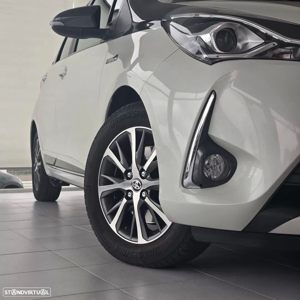 Toyota Yaris 1.5 HSD 20 Anos - 28