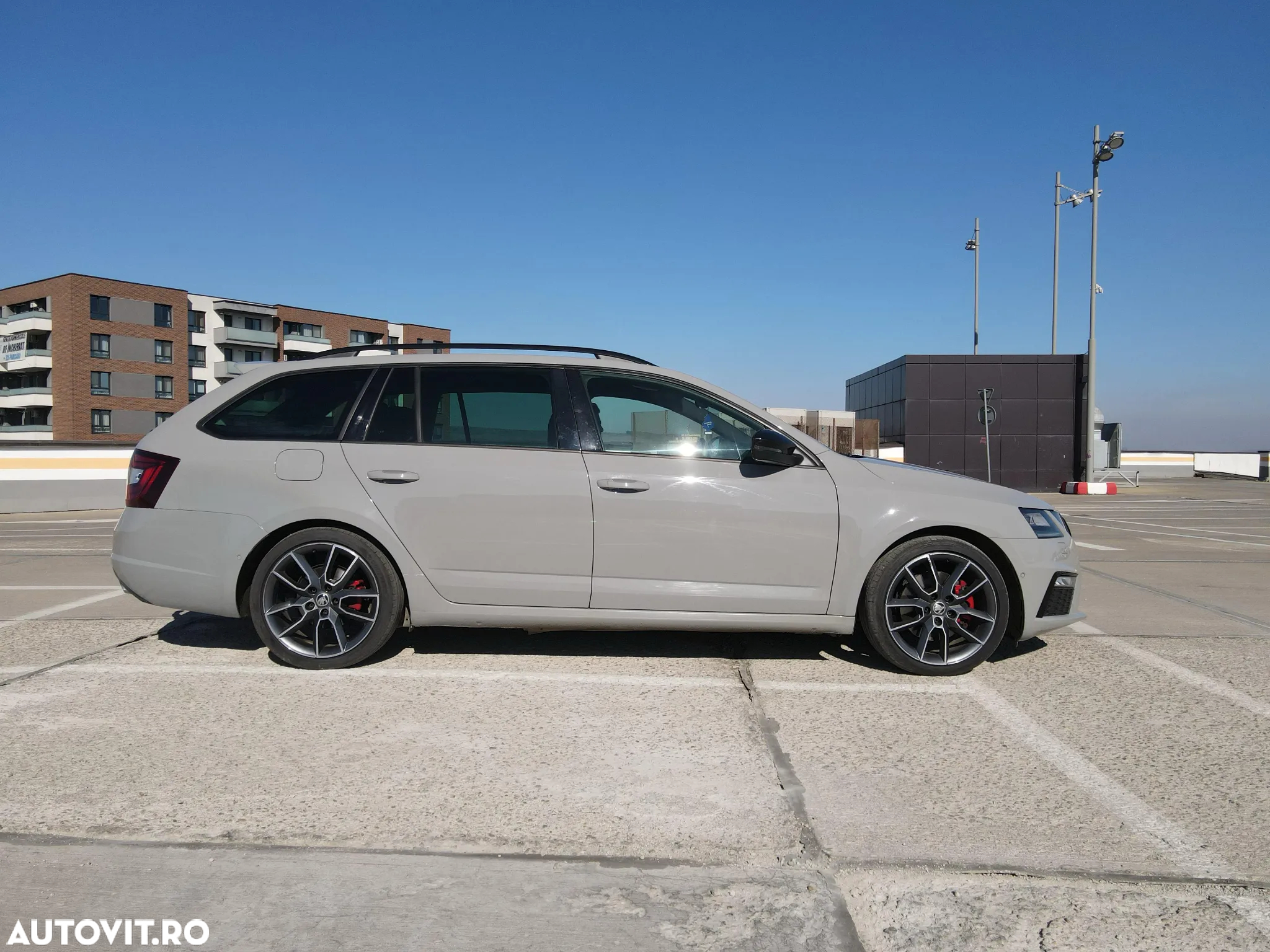 Skoda Octavia Combi 2.0 TDI 4x4 DSG RS - 5